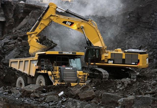 experience operating mobile mining equipment