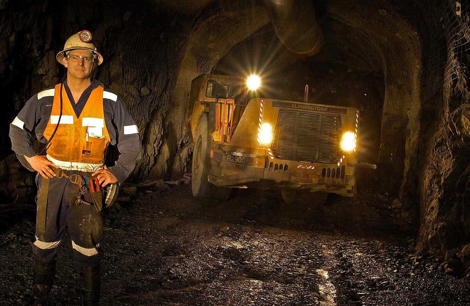 Underground Mining Job Operators Fitters Electricians QLD-iMINCO.net Mining Information