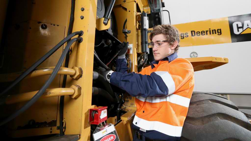Heavy Duty Fitters Mining Entry Level Roles Perth