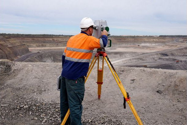 Mine Surveyor Meandu Mining Project Kingaroy Brisbane