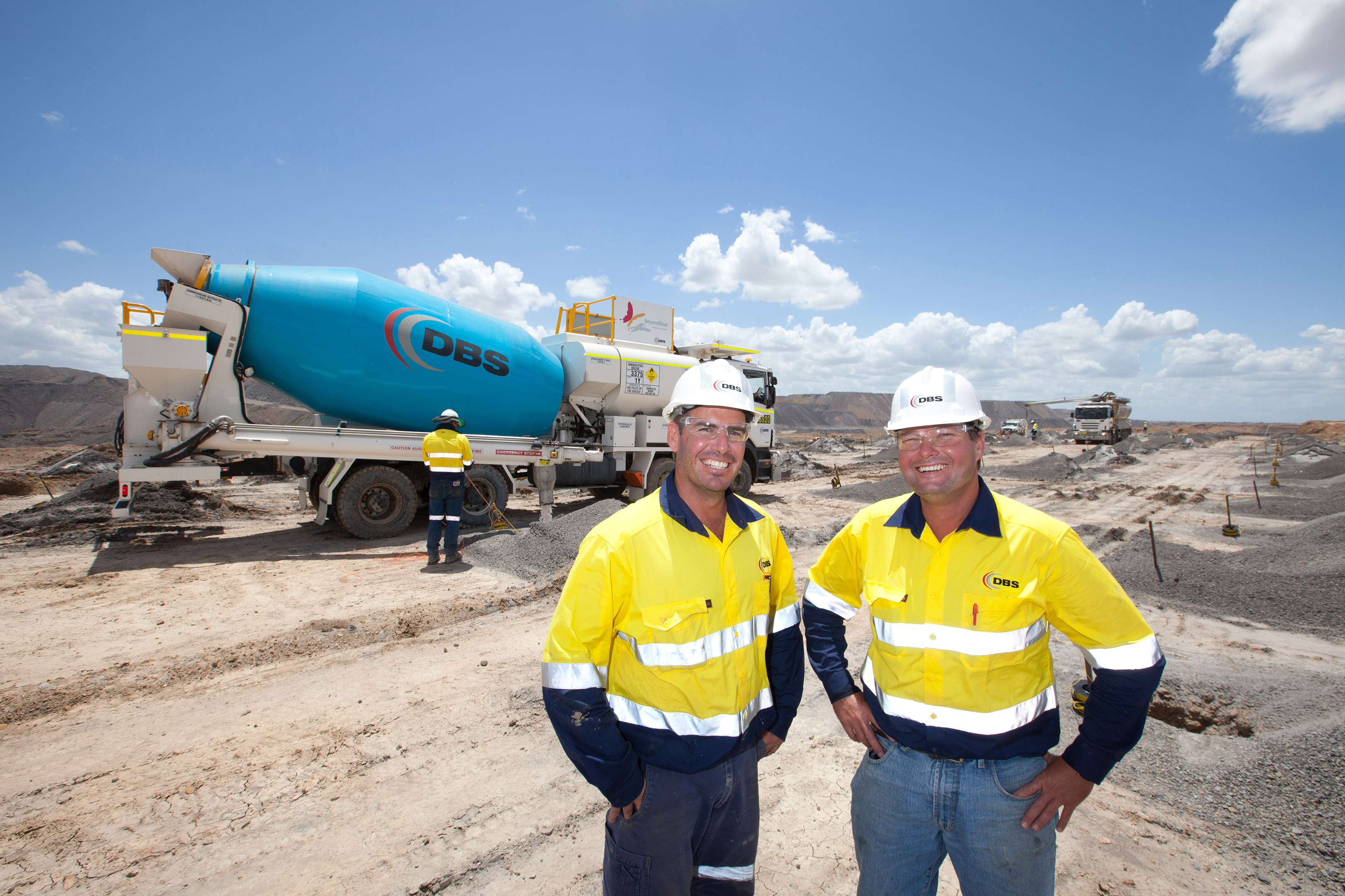 Bajool DBS blasting Operator Australian Mining QLD-iMINCO.net Mining Information
