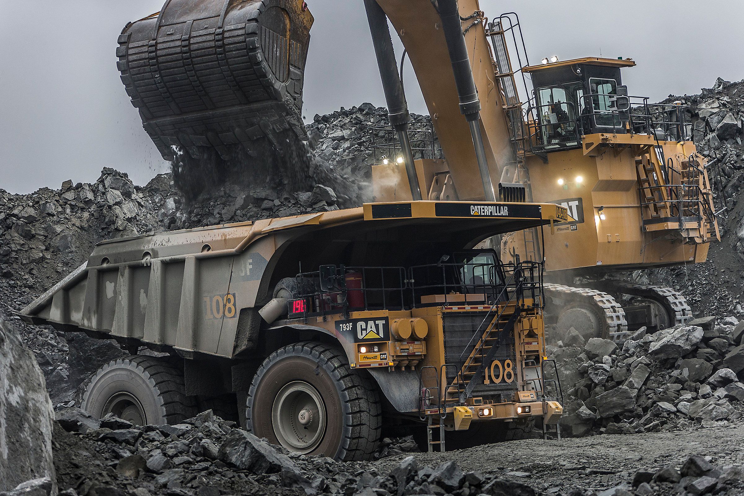 Heavy Dump Truck Multi-Skilled Coal Mining Operators Richmond-iMINCO.net Mining Information