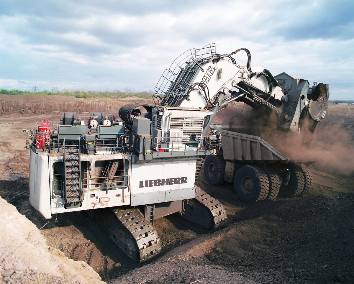 Excavator Operator Open Cut Coal Mine Site <strong>Bowen Basin</strong>-iMINCO.net Mining Information